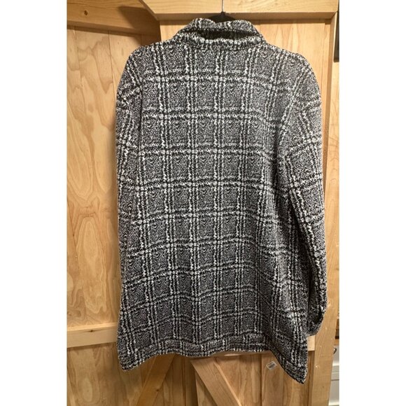 Sugar Rain Black & White Plaid Long-Sleeve Button-Down Jacket With Chest & Side - Picture 2 of 11